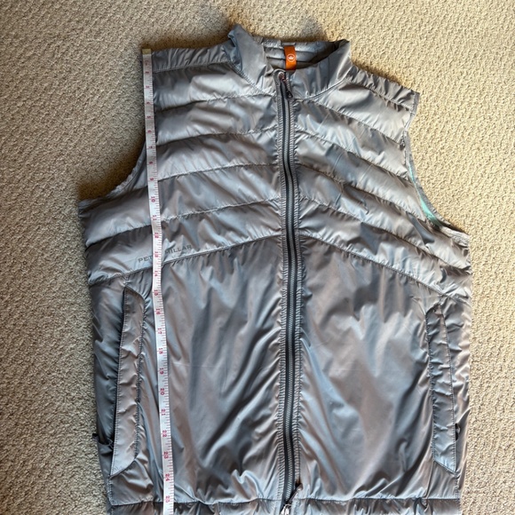 Peter Millar All Course Vest Gray Large - Picture 9 of 16